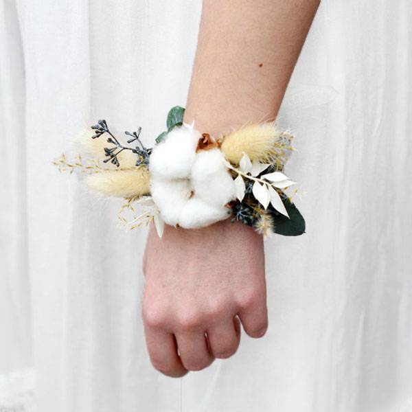 Trockenblumen Armband Braut | Trauzeugin | Hochzeit | Natur Pur | weiss-grün-braun |  Eukalyptus, Baumwolle, ruskus, lagurus