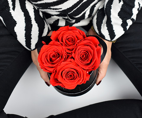 4 Echte Rot Rosen Konservierte Rosenbox Blumenbox MIT GRAVUR Geburtstag Geschenk 