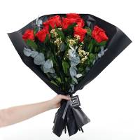 Rosenstrauß | Blumenstrauß mit 10 langstieligen Infinity Rosen + Schleierkraut + Eukalyptus | Rot Rosenstrauß | Blumenstrauß mit 10 langstieligen Infinity Rosen + Schleierkraut + Eukalyptus | Rot