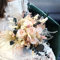 Trockenblumen Brautstrauß | Pastellliebe | creme-rosa-gruen-natur Trockenblumen Brautstrauß | Pastellliebe | creme-rosa-gruen-natur