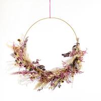 Trockenblumenkranz | Hoop | Wilde Romanze | gold 40 cm | Trockenblumen natur-pink-beere | Pampasgras, Eukalyptus, Statice Trockenblumenkranz | Hoop | Wilde Romanze | gold 40 cm | Trockenblumen natur-pink-beere | Pampasgras, Eukalyptus, Statice