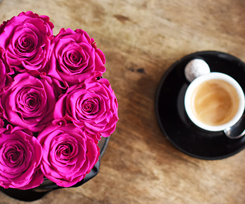 Geschenke für Frauen ❤️❤️❤️ Rosenbox mit Infinity Rosen